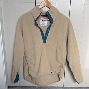 MEC Women’s Beige and Teal Fleece Pullover